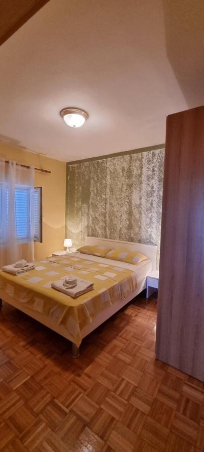 Apartman "Cvita" Drage Exterior photo